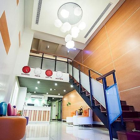 Lido Millennium Hotel Бангкок Екстер'єр фото